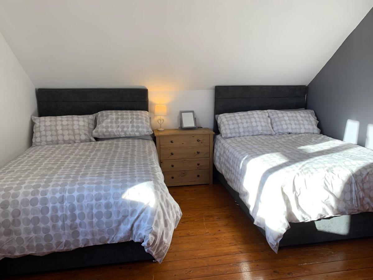 Holiday Home In Ballycastle - Fainne Na Cairde Extérieur photo