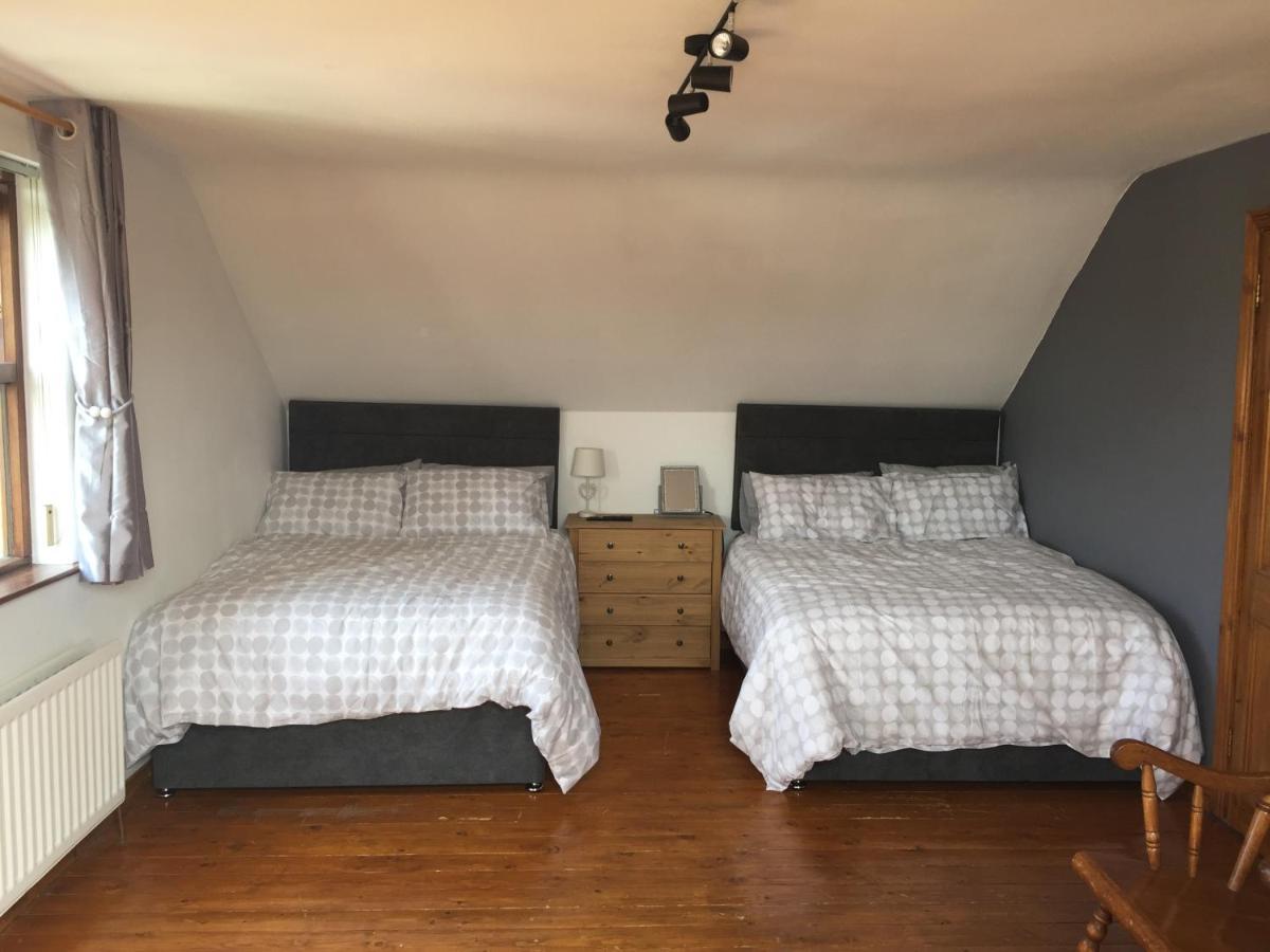 Holiday Home In Ballycastle - Fainne Na Cairde Extérieur photo