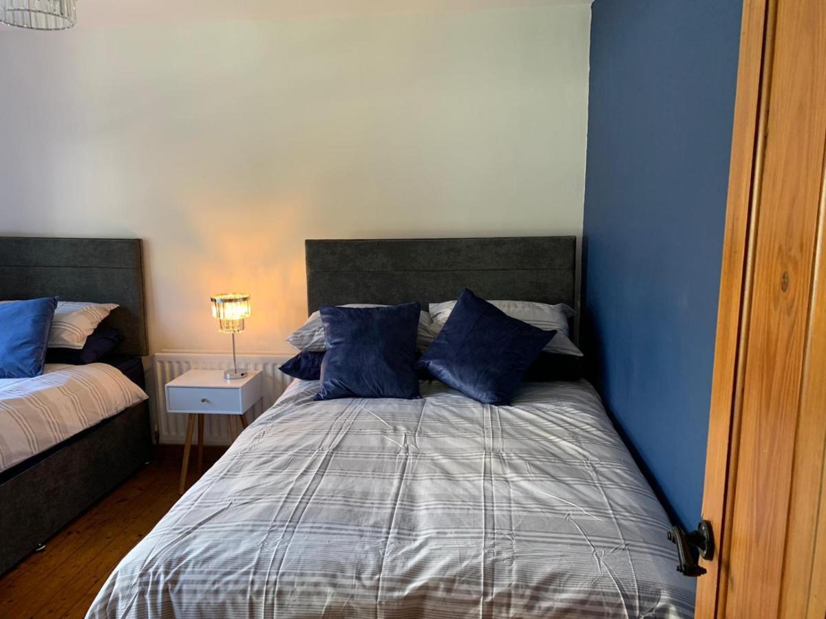 Holiday Home In Ballycastle - Fainne Na Cairde Extérieur photo