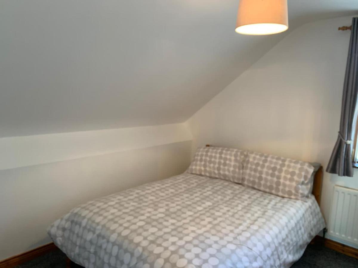 Holiday Home In Ballycastle - Fainne Na Cairde Extérieur photo