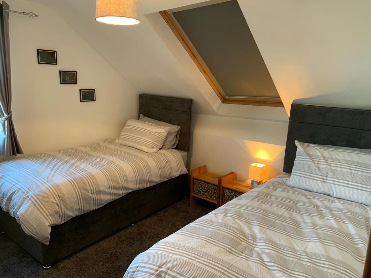 Holiday Home In Ballycastle - Fainne Na Cairde Extérieur photo