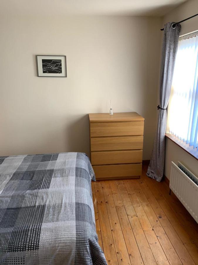 Holiday Home In Ballycastle - Fainne Na Cairde Extérieur photo