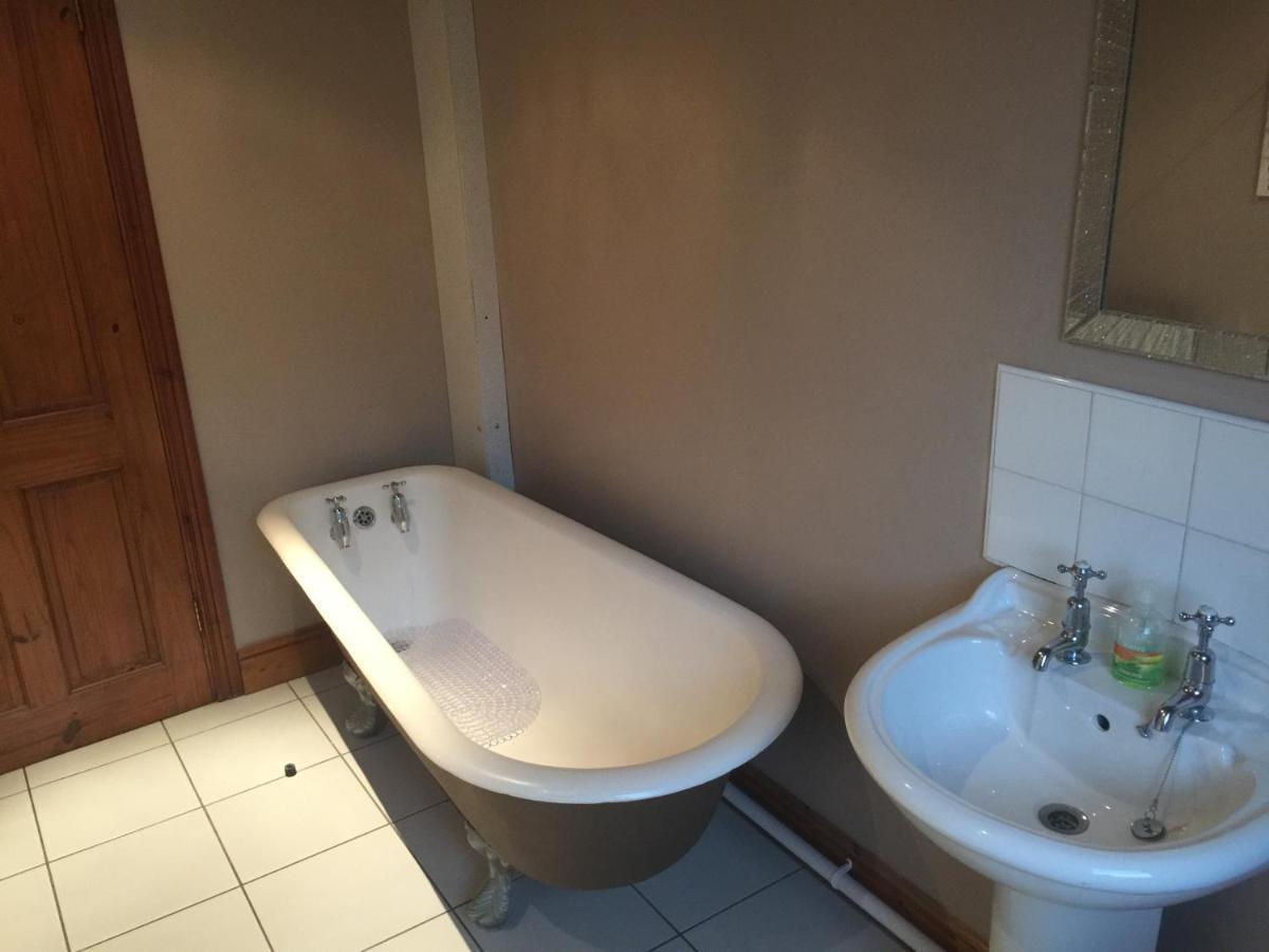 Holiday Home In Ballycastle - Fainne Na Cairde Extérieur photo